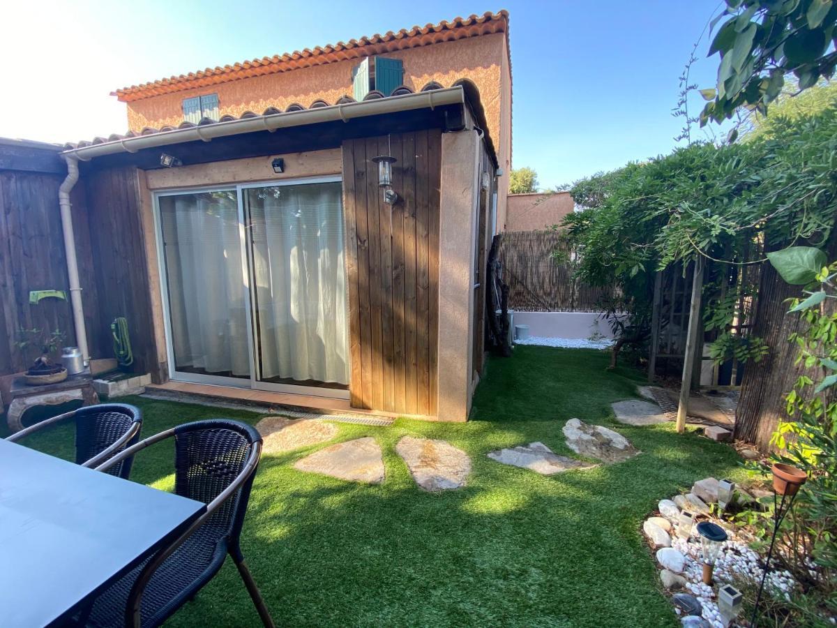 Agreable Studio Proche Sttropez Piscine Et Tennis Gassin Buitenkant foto